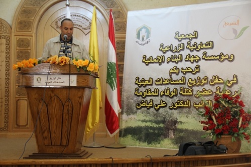توزيع 75 برميلاً لتعبئة الحليب و16500 كيلو علف على مربي الأبقار في لبايا توزيع 75 برميلاً لتعبئة الحليب و16500 كيلو علف على مربي الأبقار في لبايا